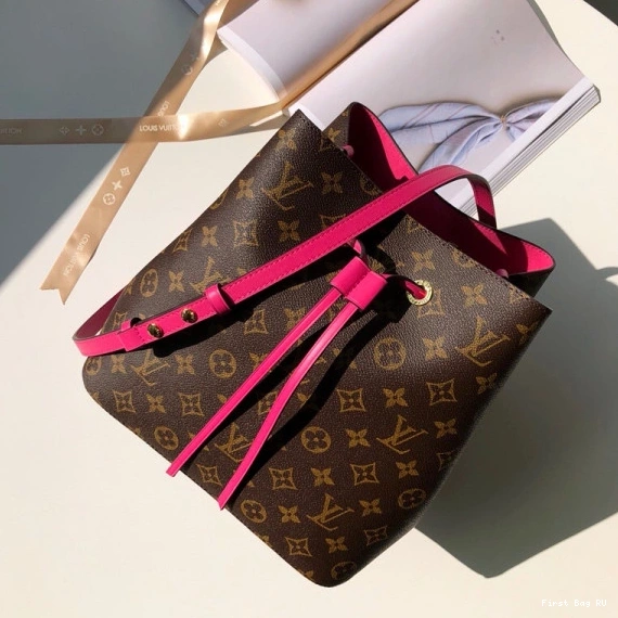 First bag ru VUITTON LOUIS NÉONOÉ 0724